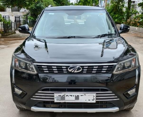 luxury second-hand used cars Mahindra Xuv in hyderabad